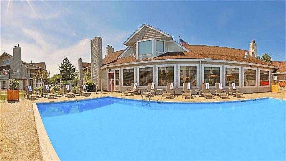 Sonesta Simply Suites Cleveland Airport Middleburg Heights Eksteriør billede