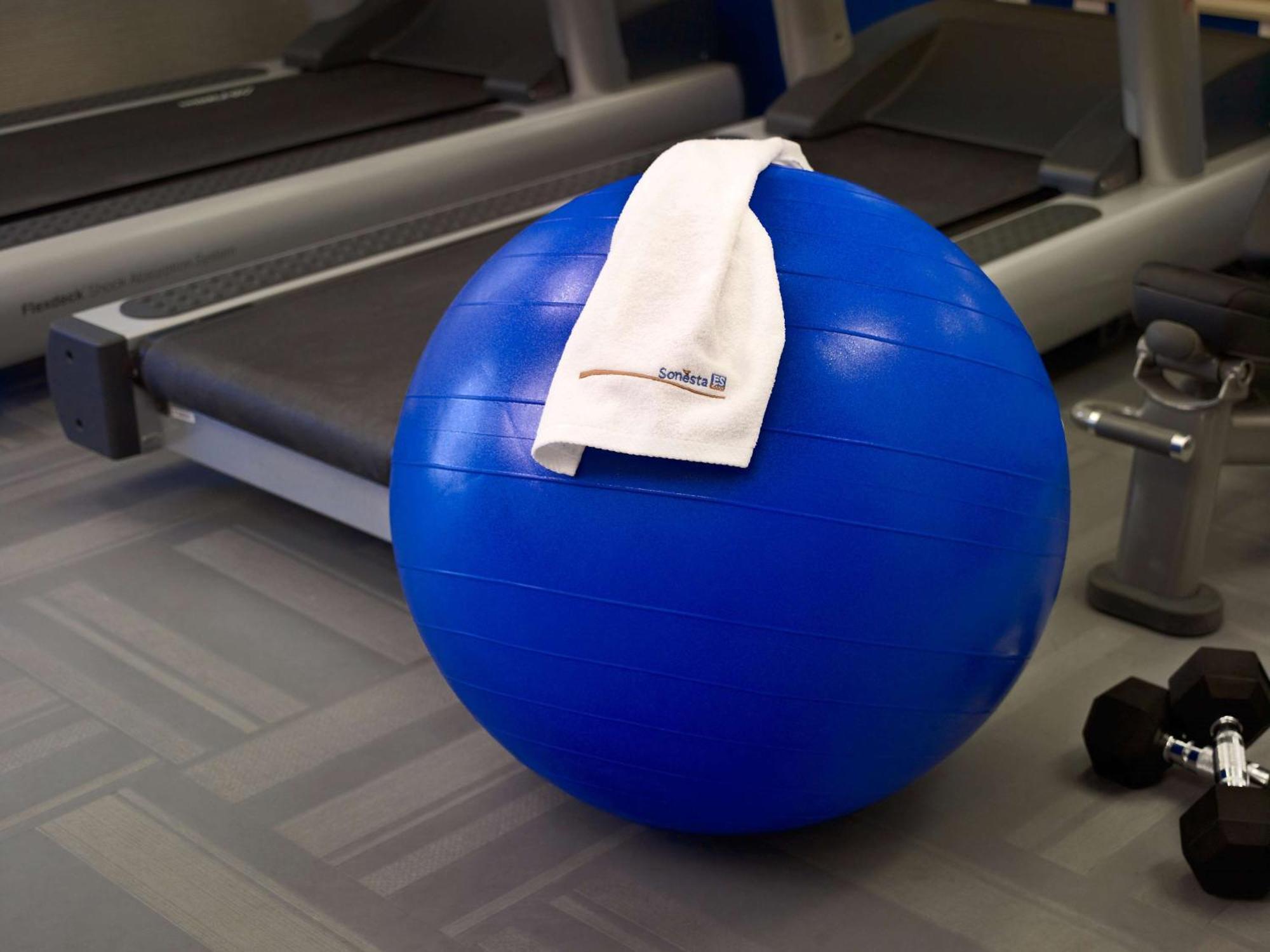 Sonesta Simply Suites Cleveland Airport Middleburg Heights Eksteriør billede