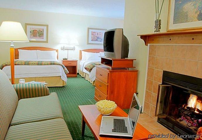 Sonesta Simply Suites Cleveland Airport Middleburg Heights Værelse billede