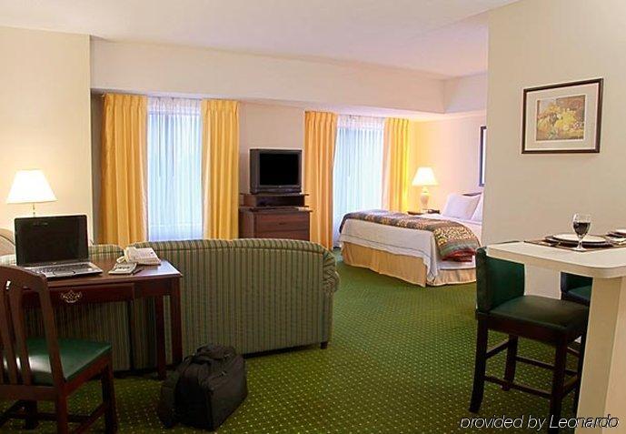 Sonesta Simply Suites Cleveland Airport Middleburg Heights Eksteriør billede
