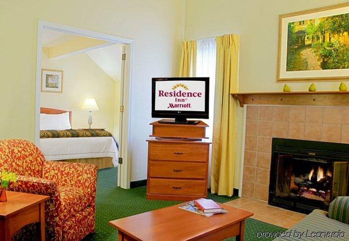 Sonesta Simply Suites Cleveland Airport Middleburg Heights Eksteriør billede