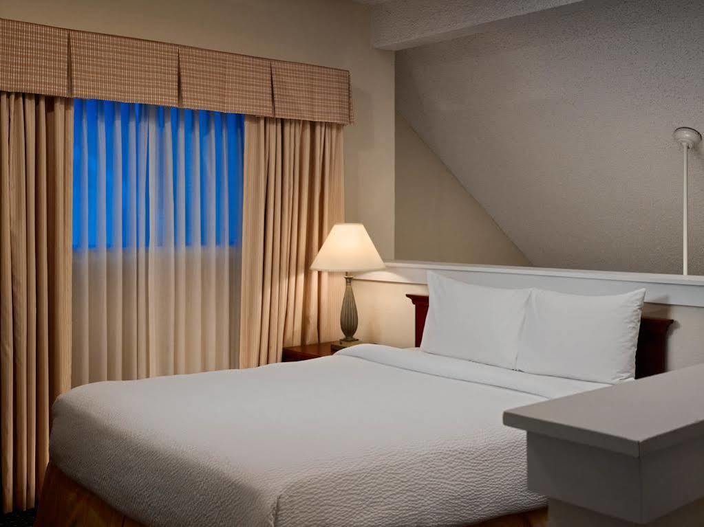 Sonesta Simply Suites Cleveland Airport Middleburg Heights Eksteriør billede